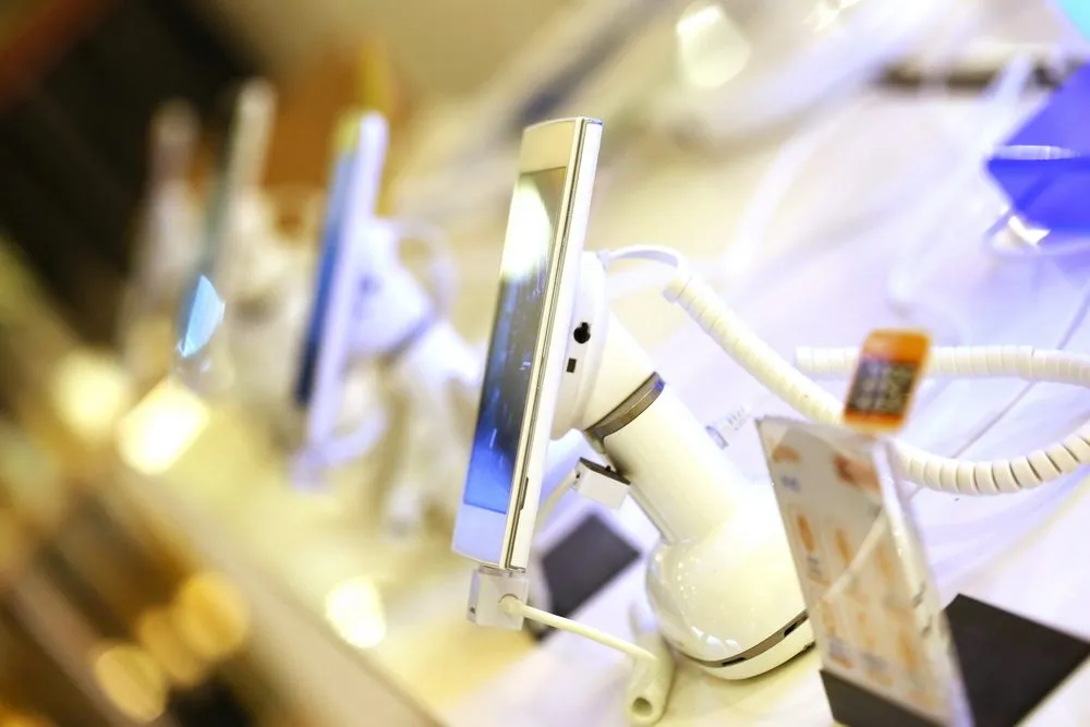Unlocked vs. Used Phones: Which Is the Best Value on Amazon?